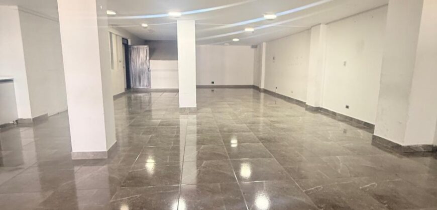 LOCAL EL TRIANGULO RENTA 1056-1060