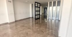 LOCAL EL TRIANGULO RENTA 1056-1060