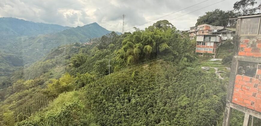 LOCAL BAJO TABLAZO-1114